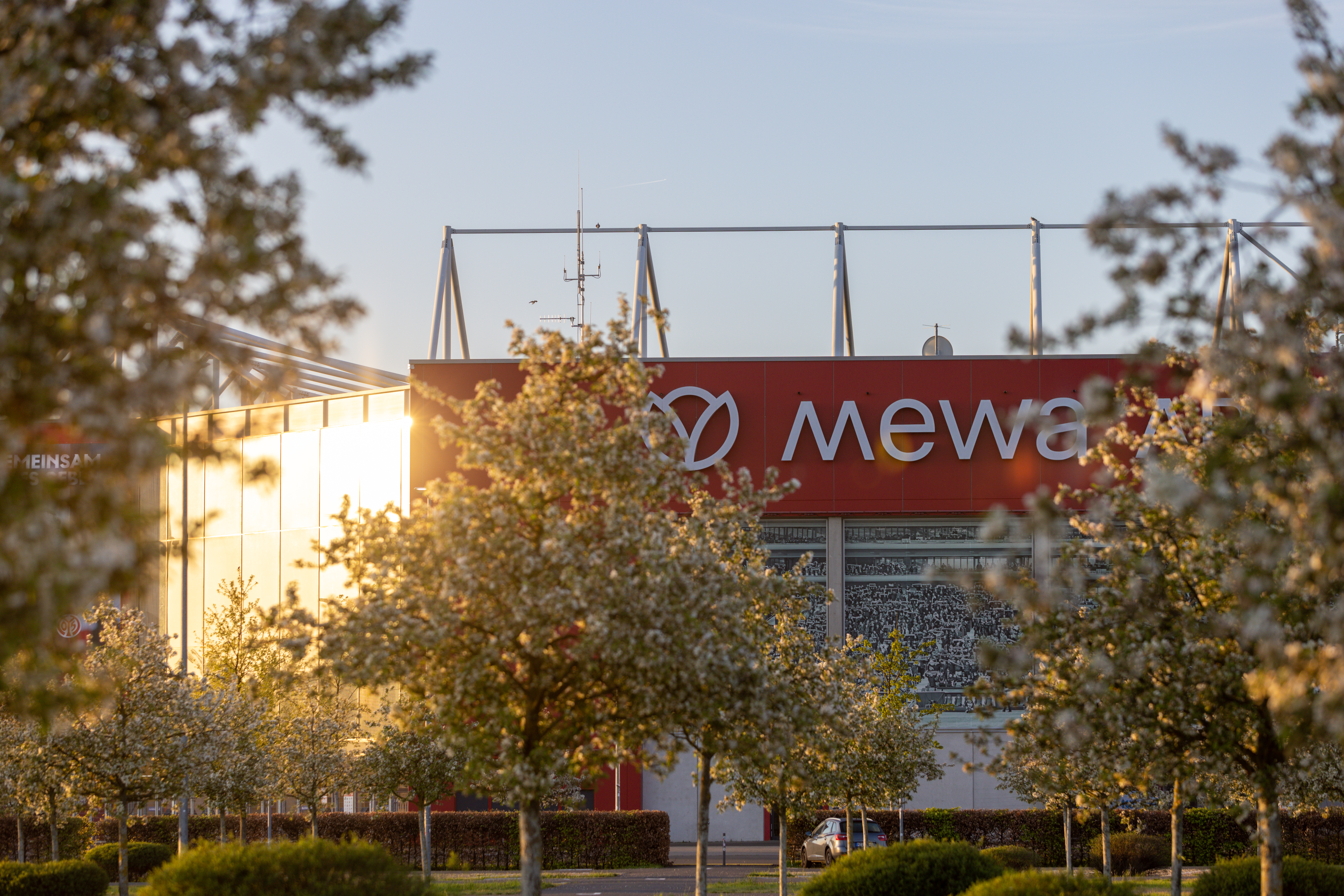 ÜBER MEWA