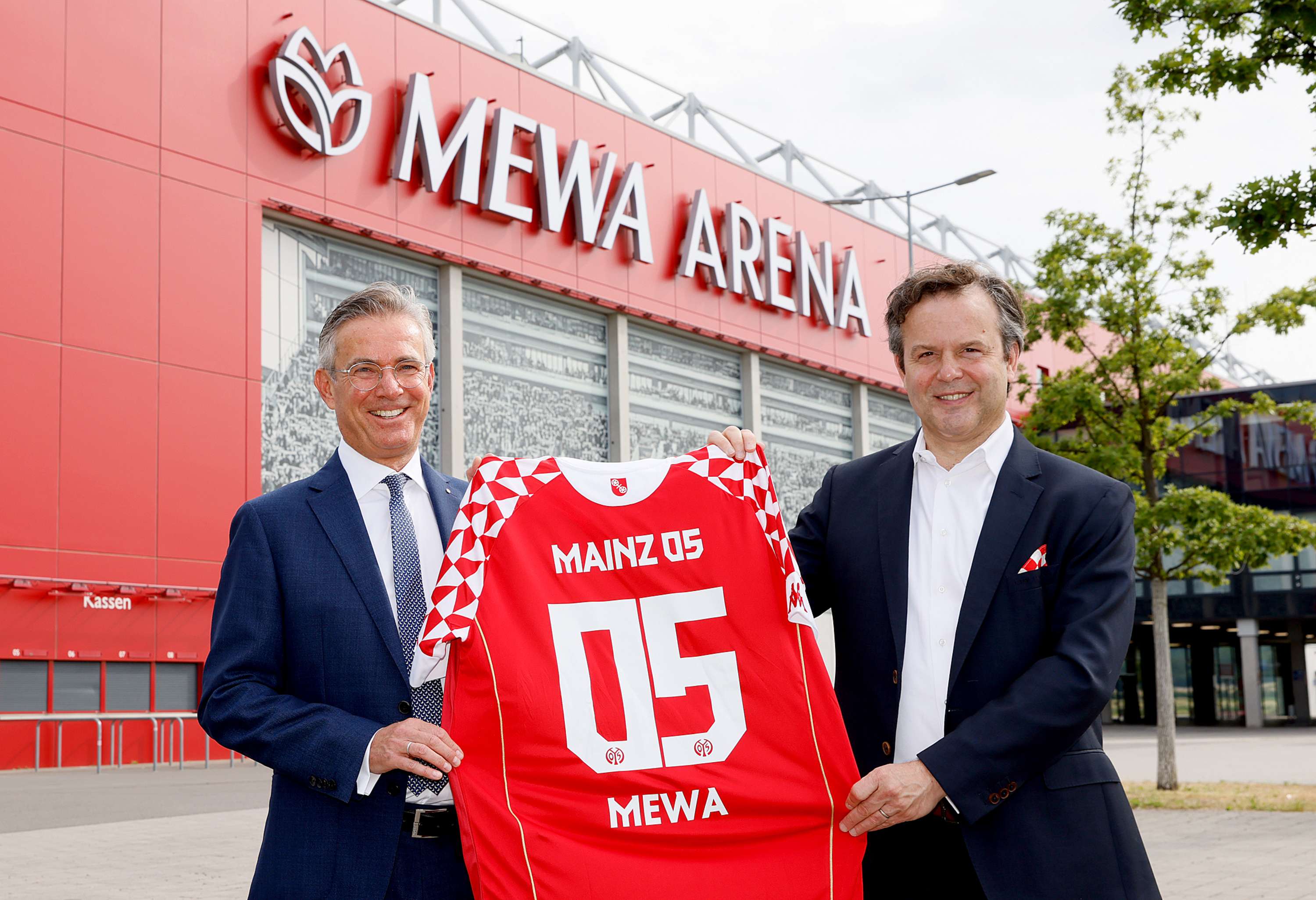ÜBER MEWA